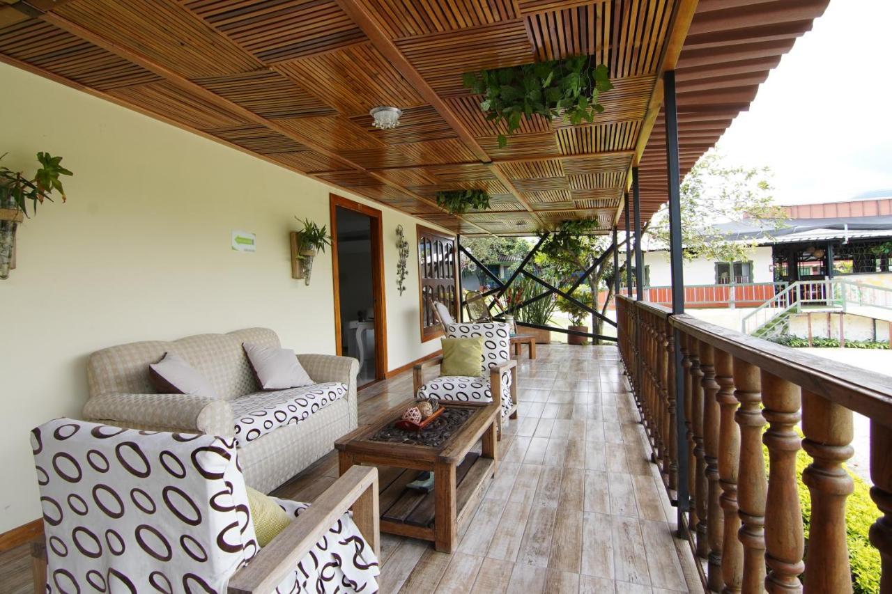 Finca Hotel Yerbabuena Combia Baja Exterior photo