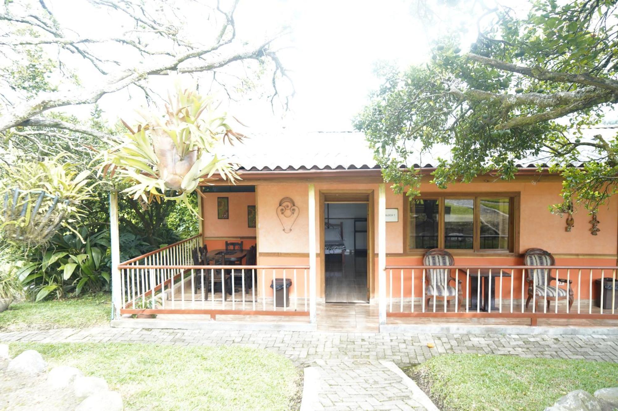 Finca Hotel Yerbabuena Combia Baja Exterior photo