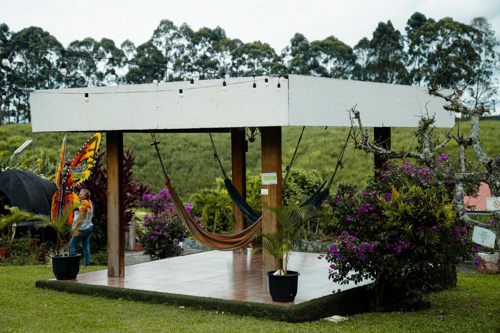 Finca Hotel Yerbabuena Combia Baja Exterior photo